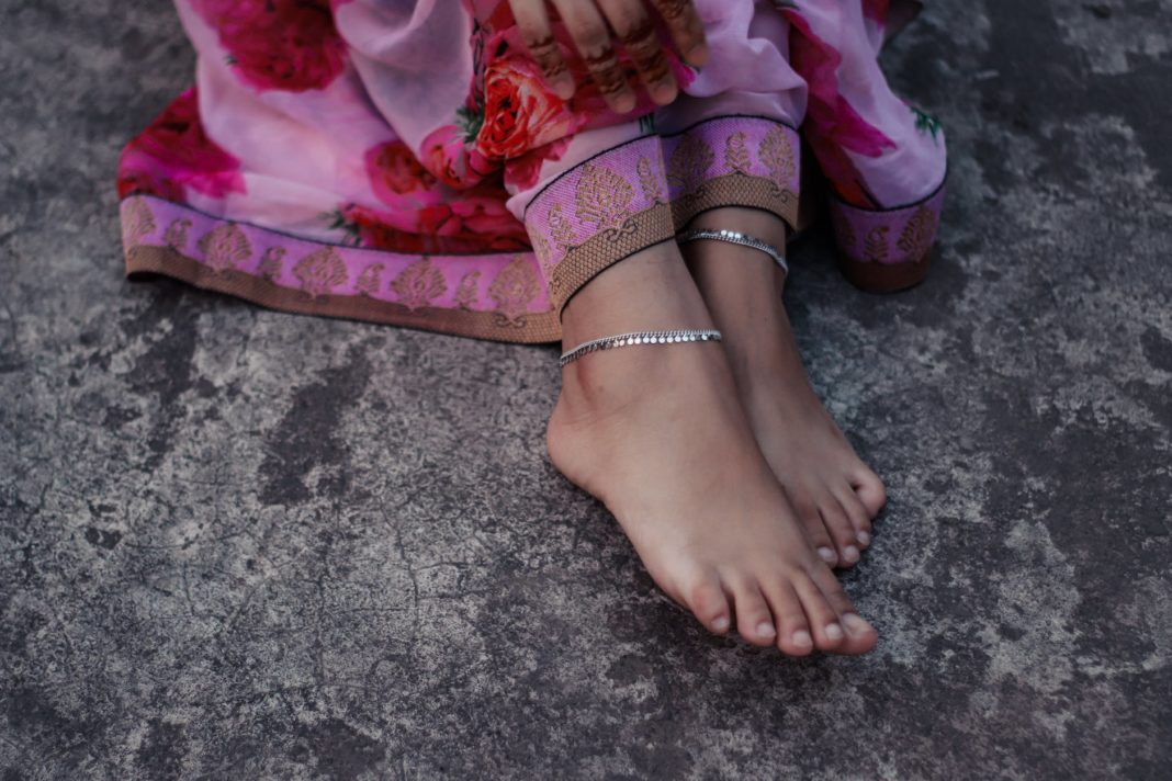 pexels-photo-9024872 fashion people woman feet