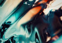 सामाजिक यथार्थ के परिप्रेक्ष्य में समकालीन हिंदी कविता close up photo of blue liquid